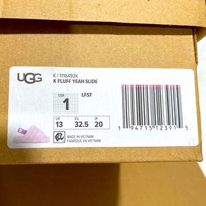 New kids Uggs size 1